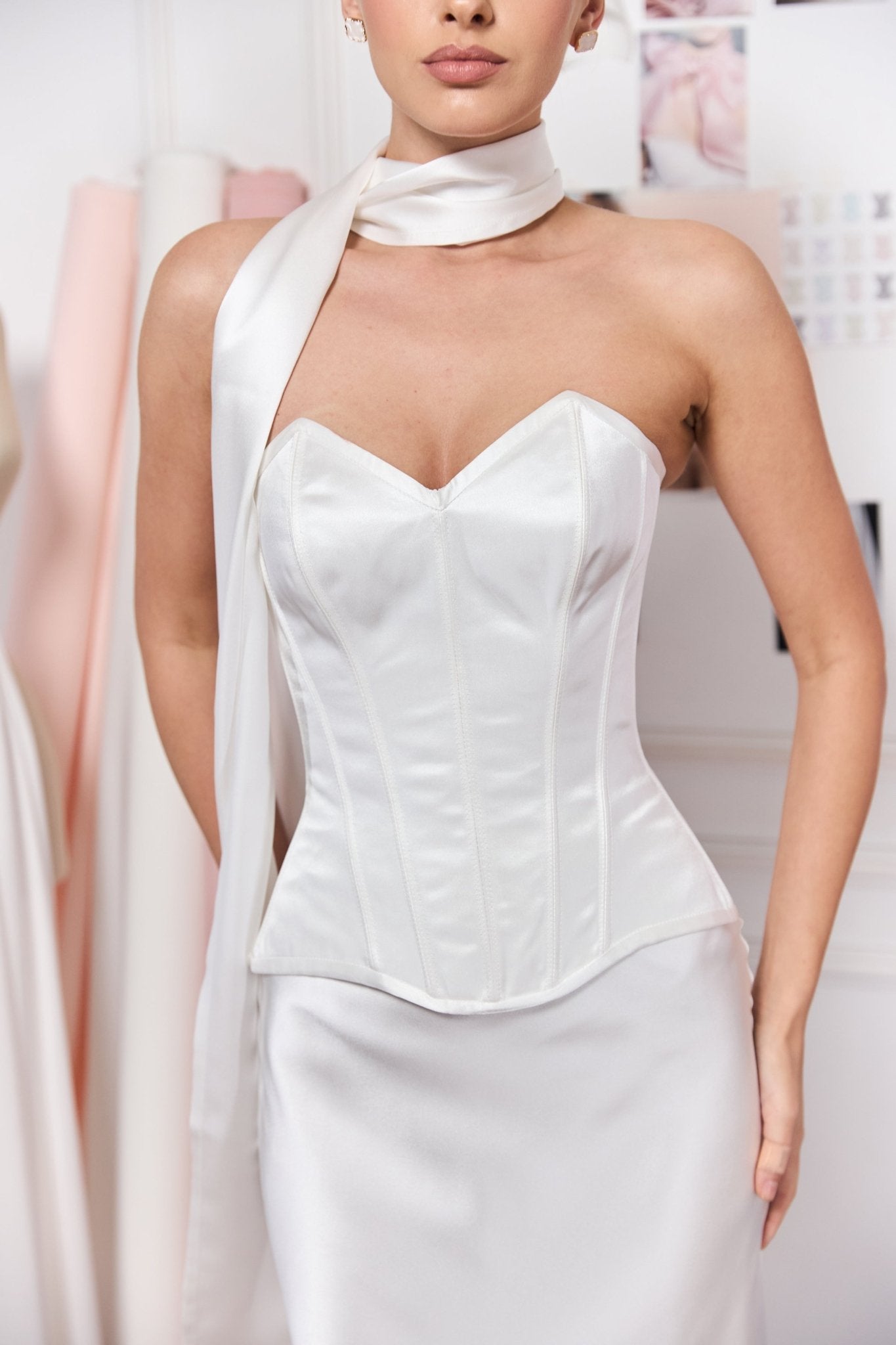 Silk Sweetheart Neckline Corset in Ivory - Room 22