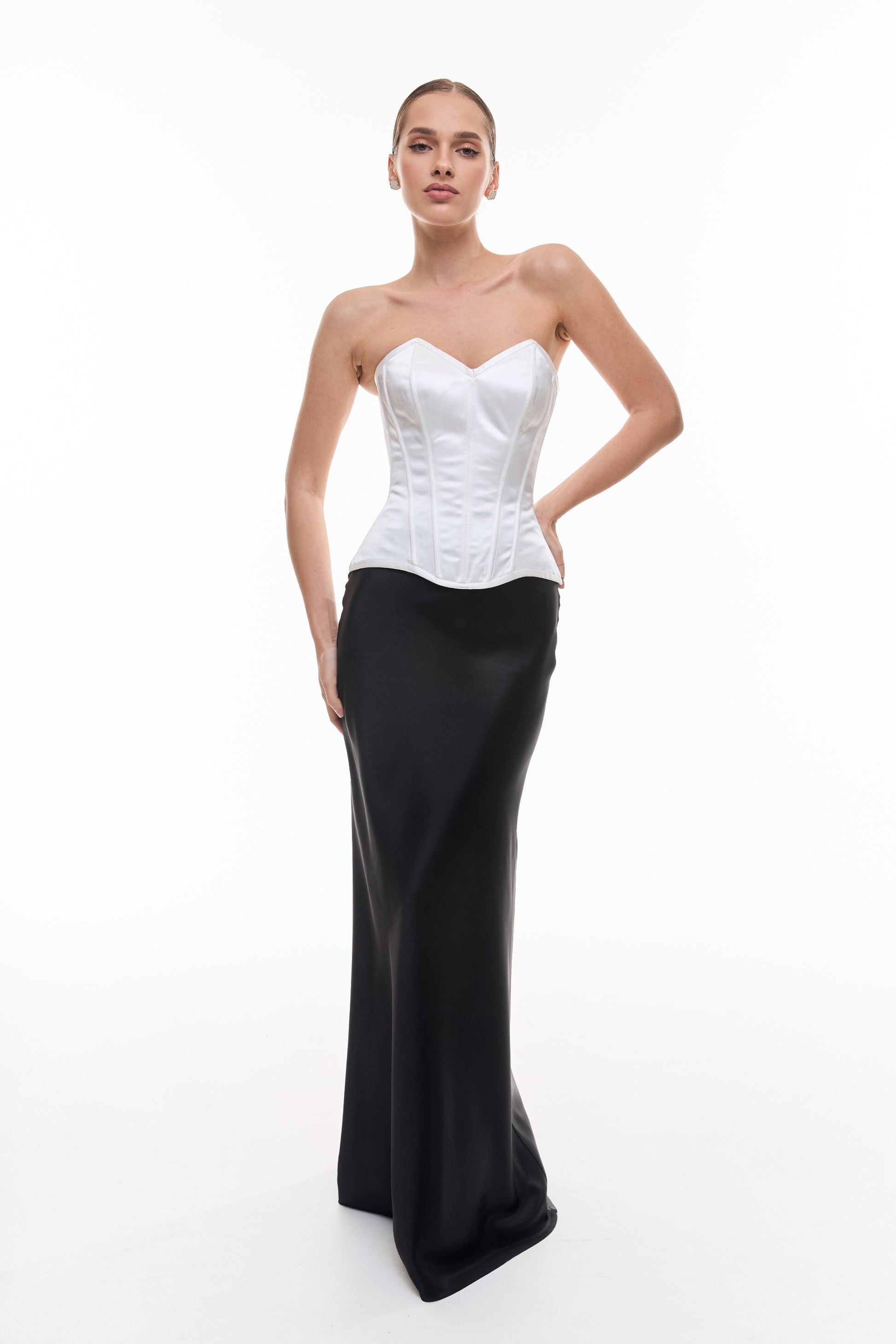 Silk Sweetheart Neckline Corset in Ivory